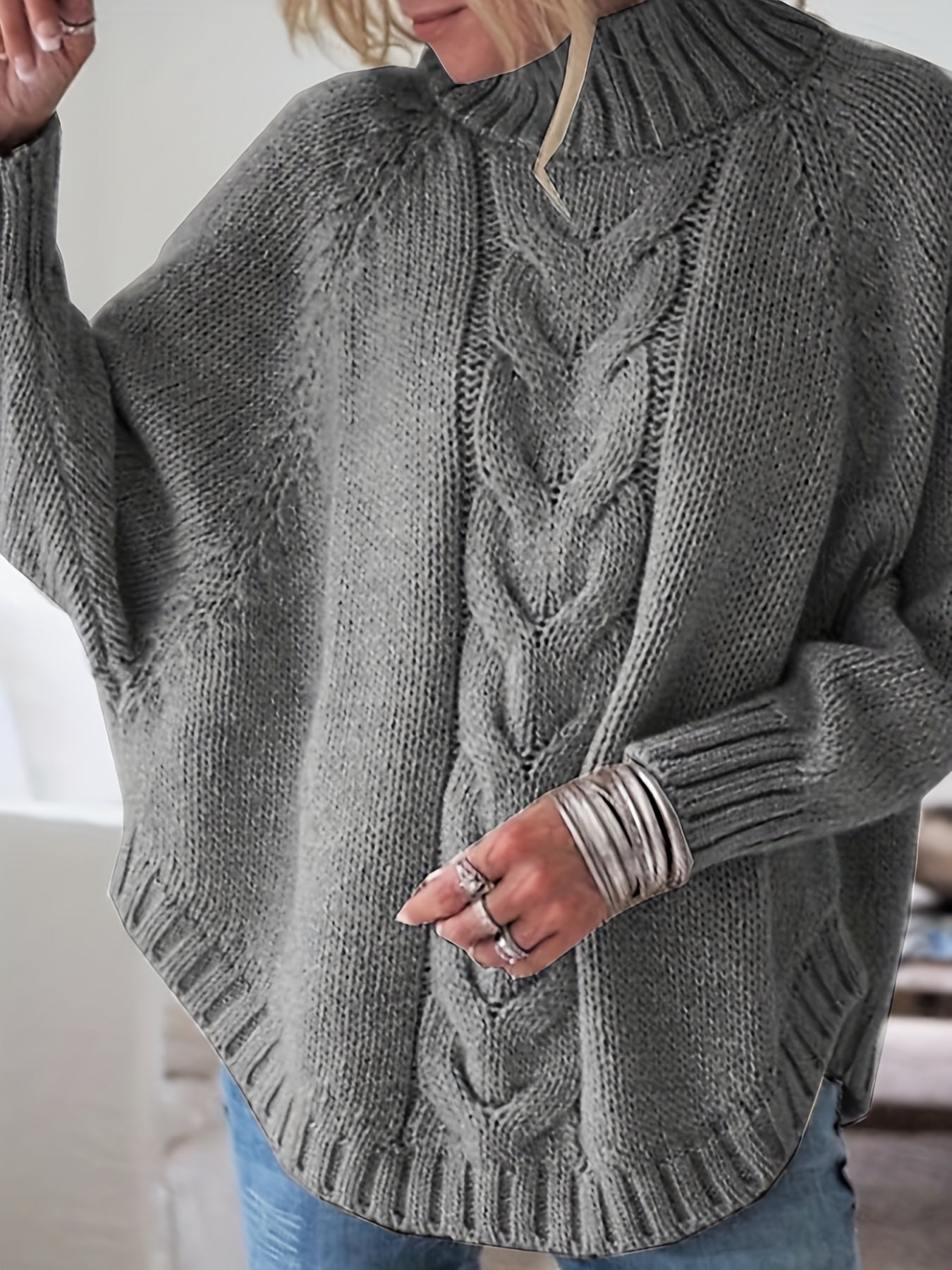 Janelle - Cozy Vintage Cable Knit Sweater