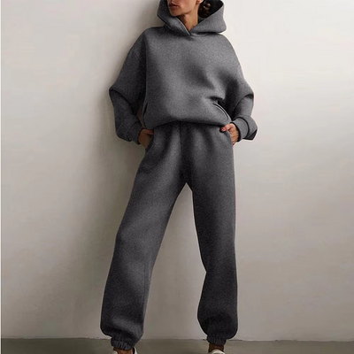 Melissa – Vintage Oversized Jogger Set for Women